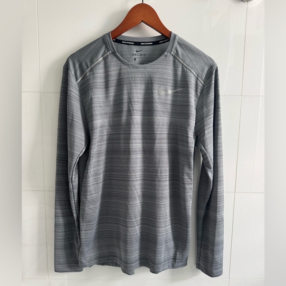 Nike Men's Dri-FIT Long Sleeve Shirt